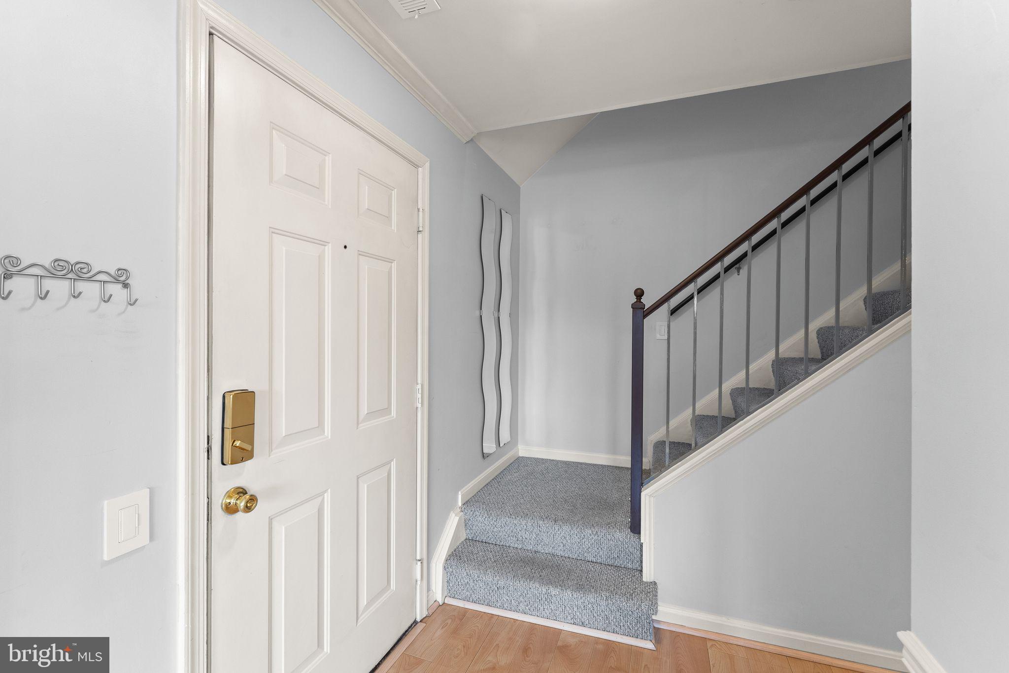 BULL RUN CONDO - Residential