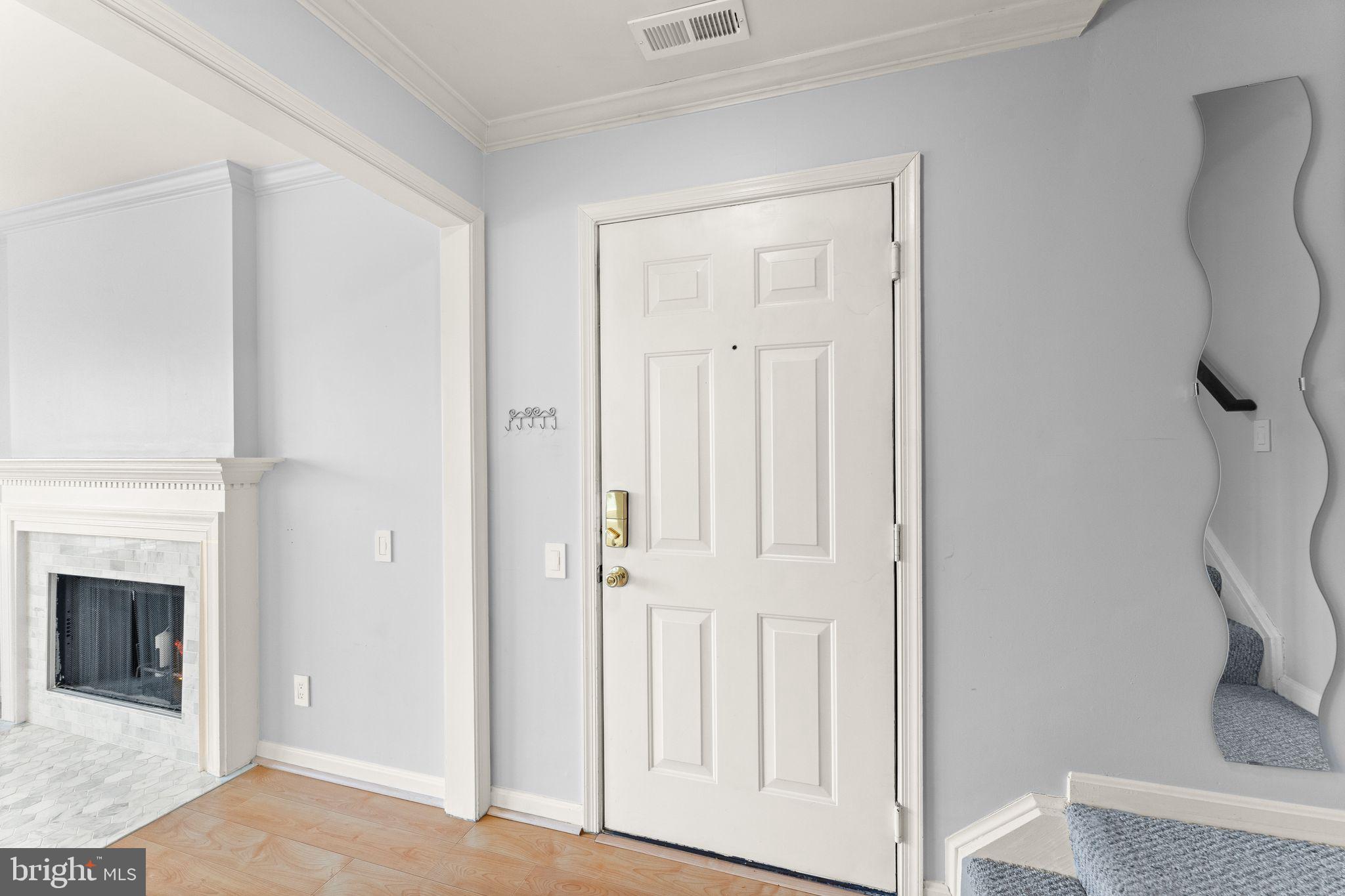 BULL RUN CONDO - Residential