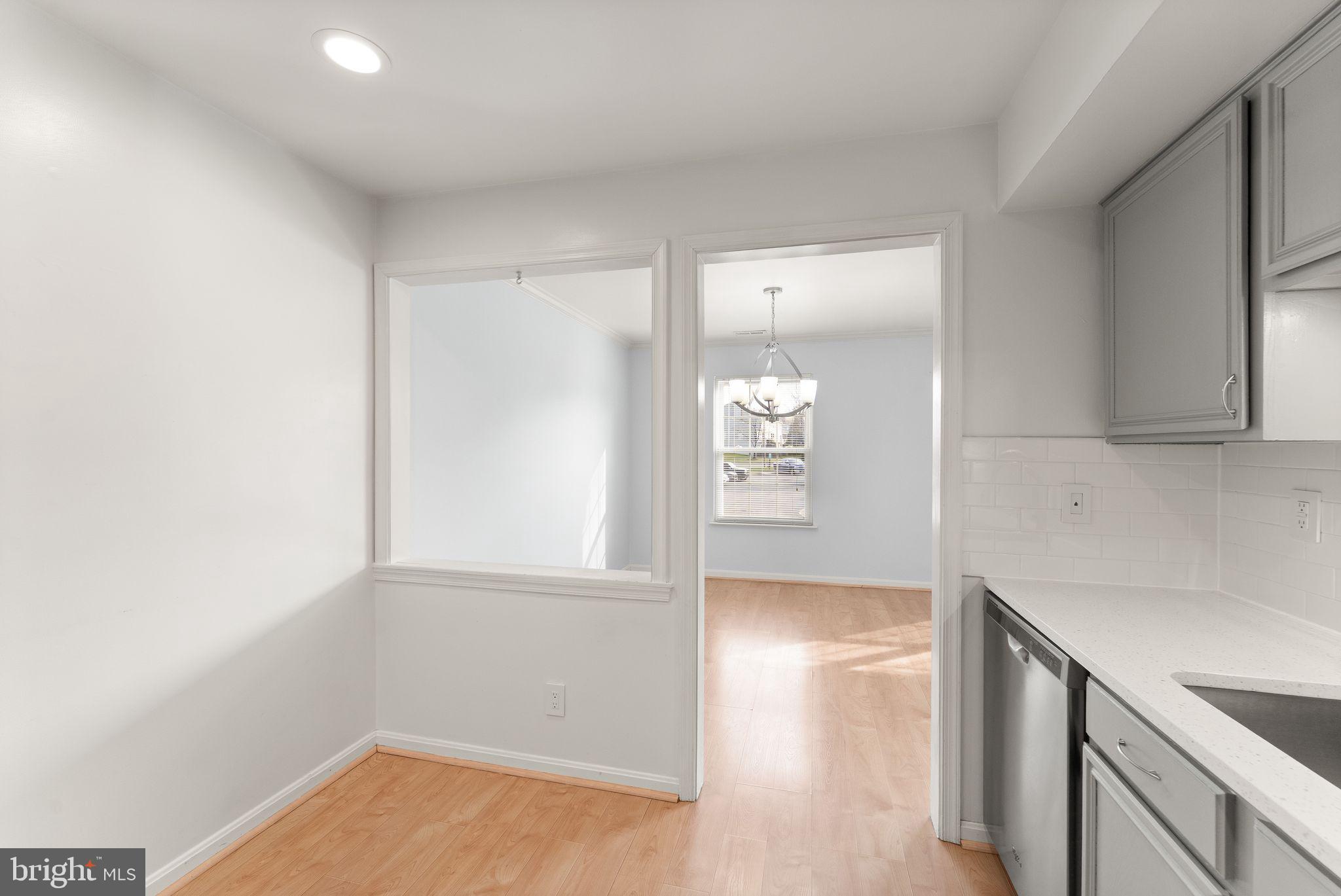 BULL RUN CONDO - Residential