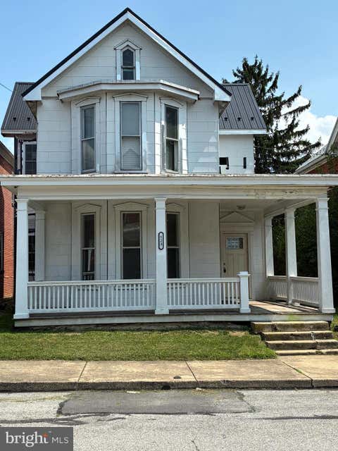 Homes For Sale - 123 Garfield Street Street<br/> WAYNESBORO, PA 17268