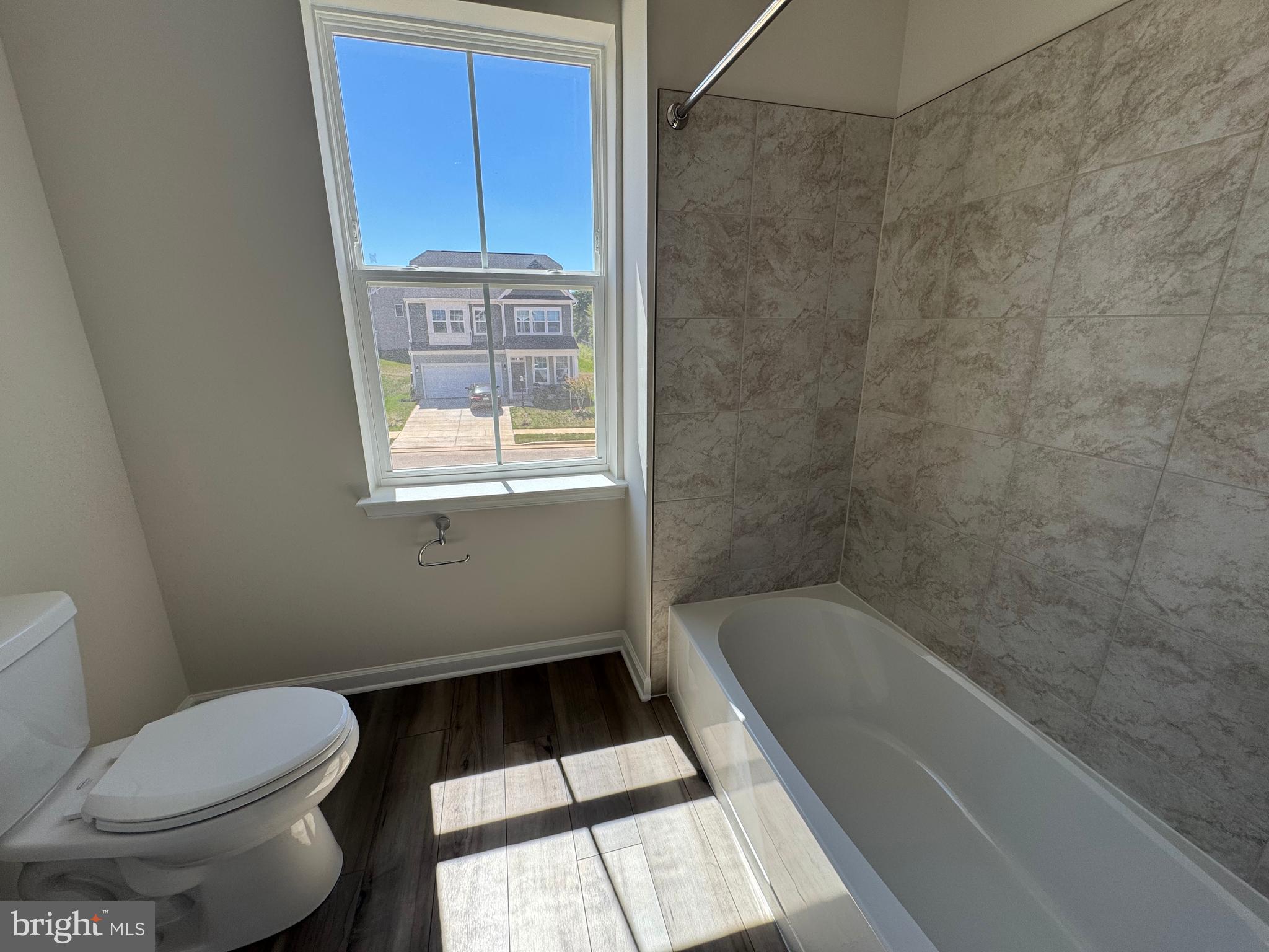 RED CLOVER MEADOWS - Residential Lease