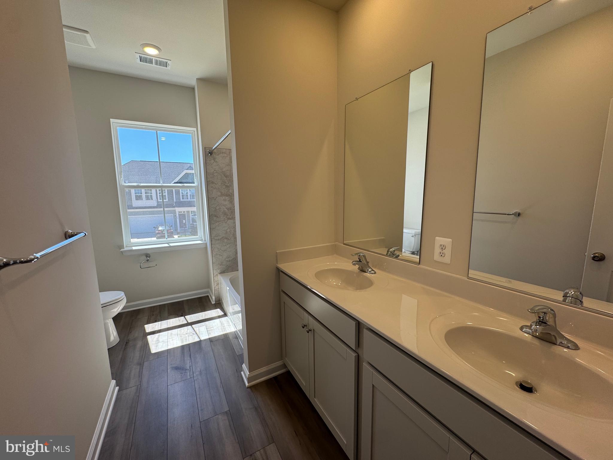 RED CLOVER MEADOWS - Residential Lease