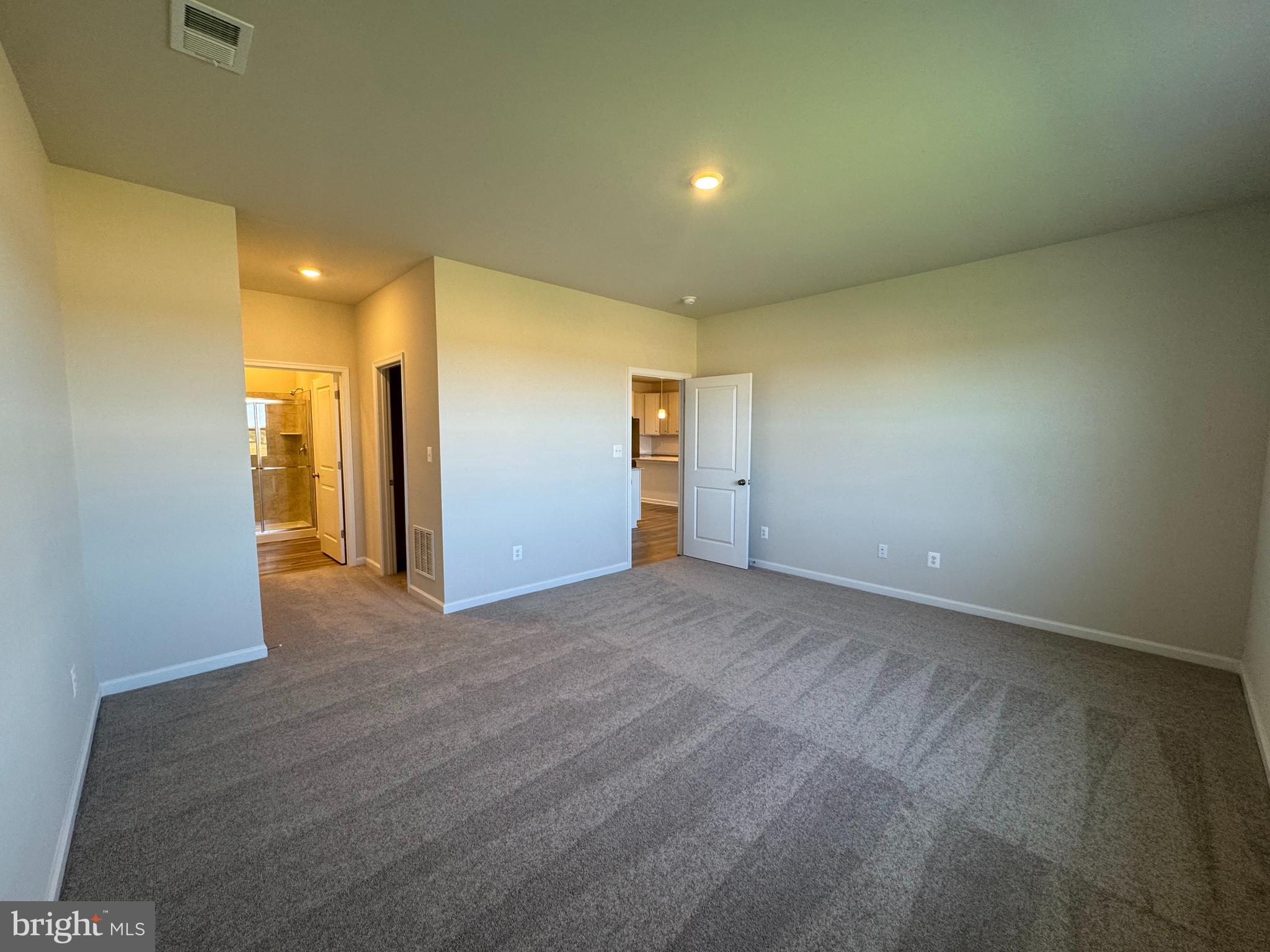 RED CLOVER MEADOWS - Residential Lease