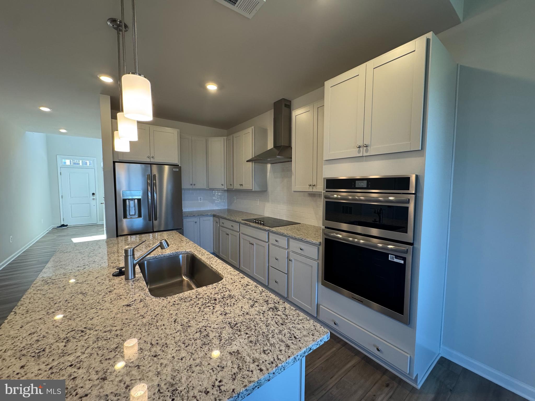 RED CLOVER MEADOWS - Residential Lease