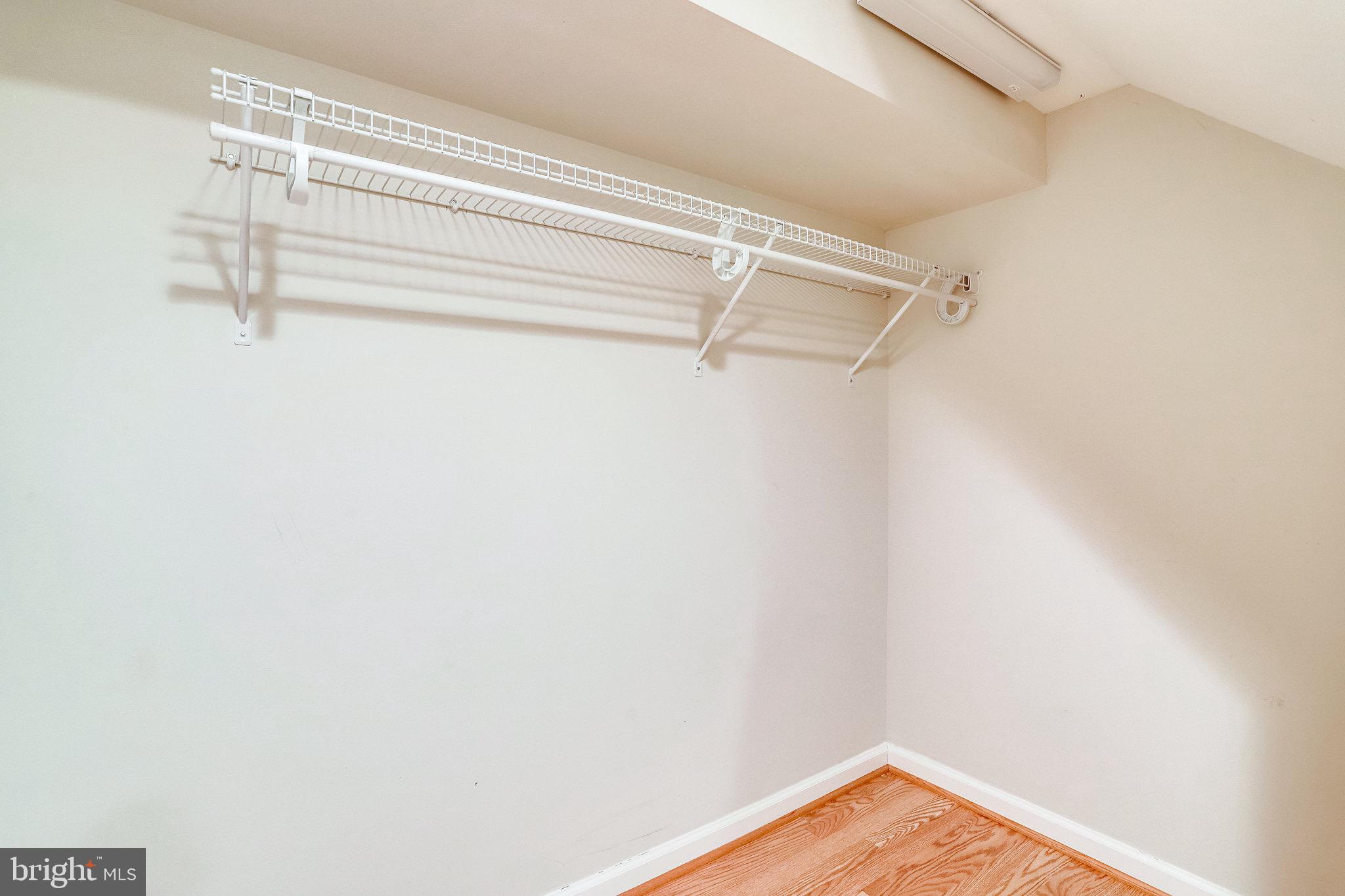 LONG BRANCH - Residential