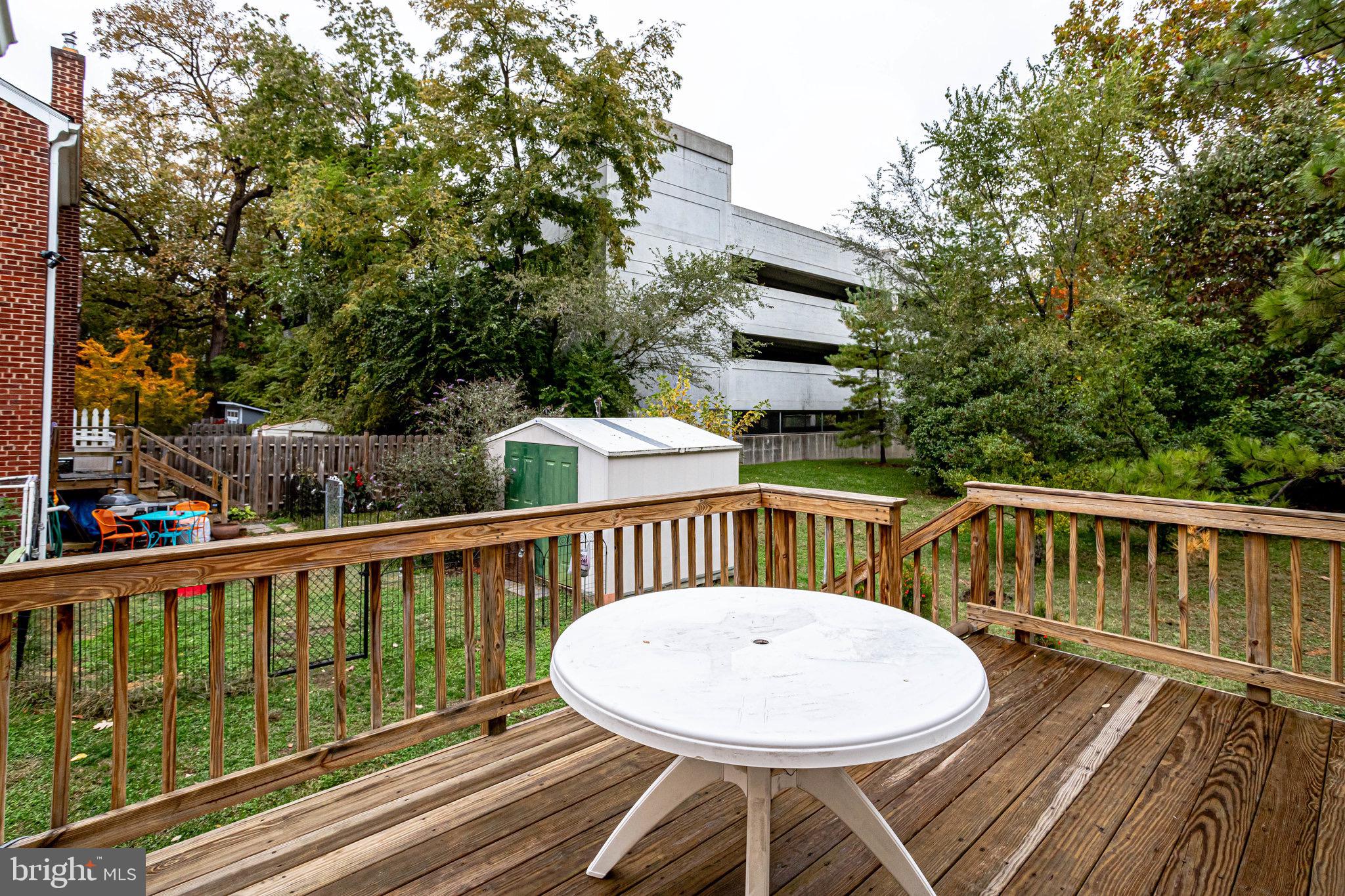 LONG BRANCH - Residential