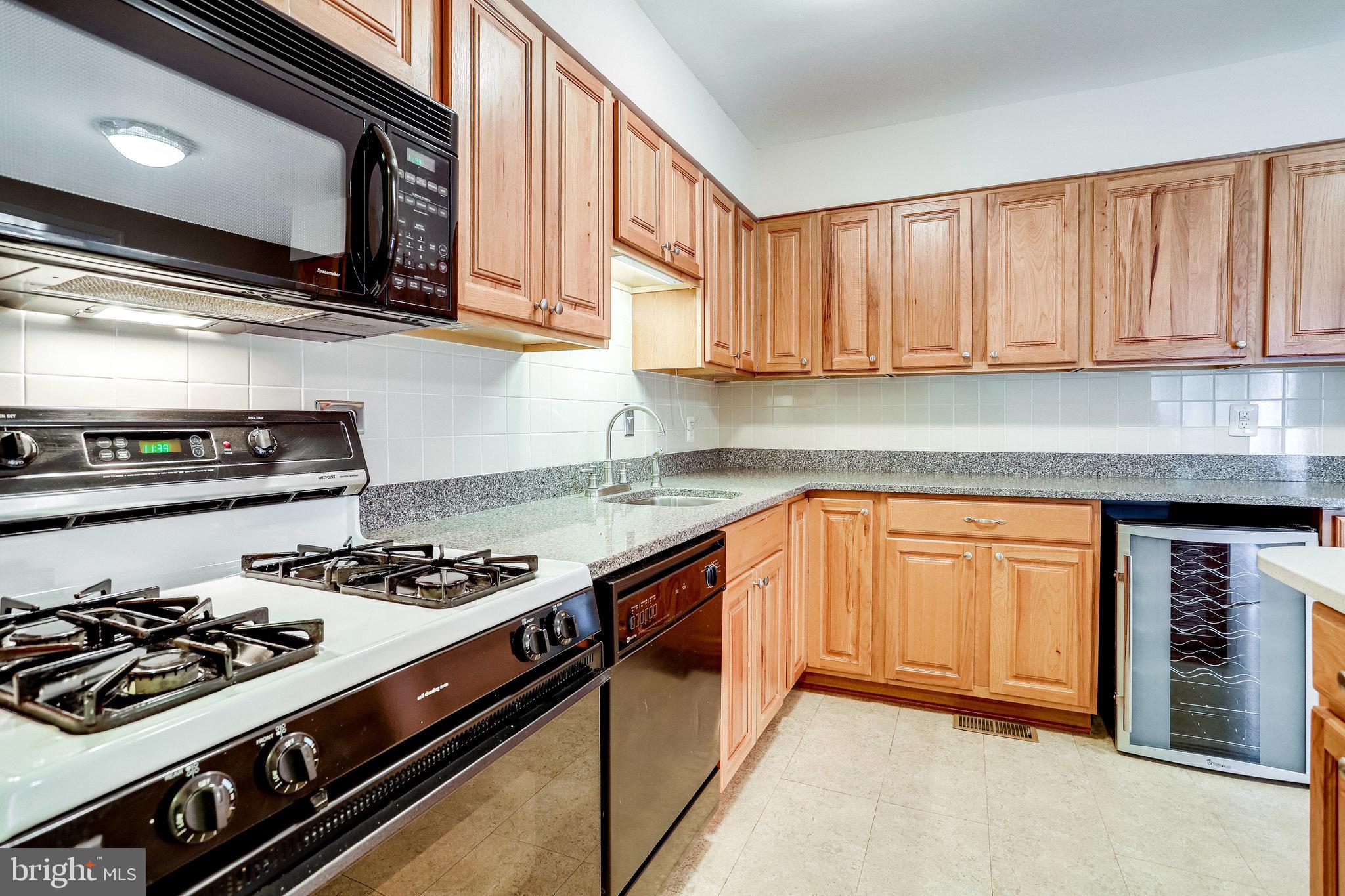 LONG BRANCH - Residential