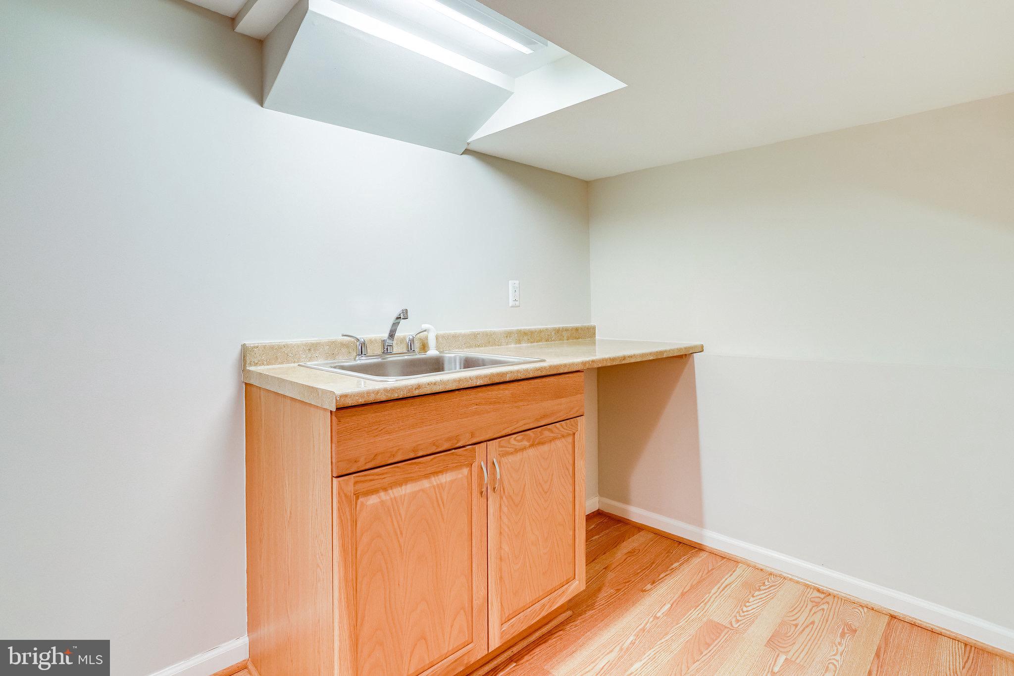 LONG BRANCH - Residential