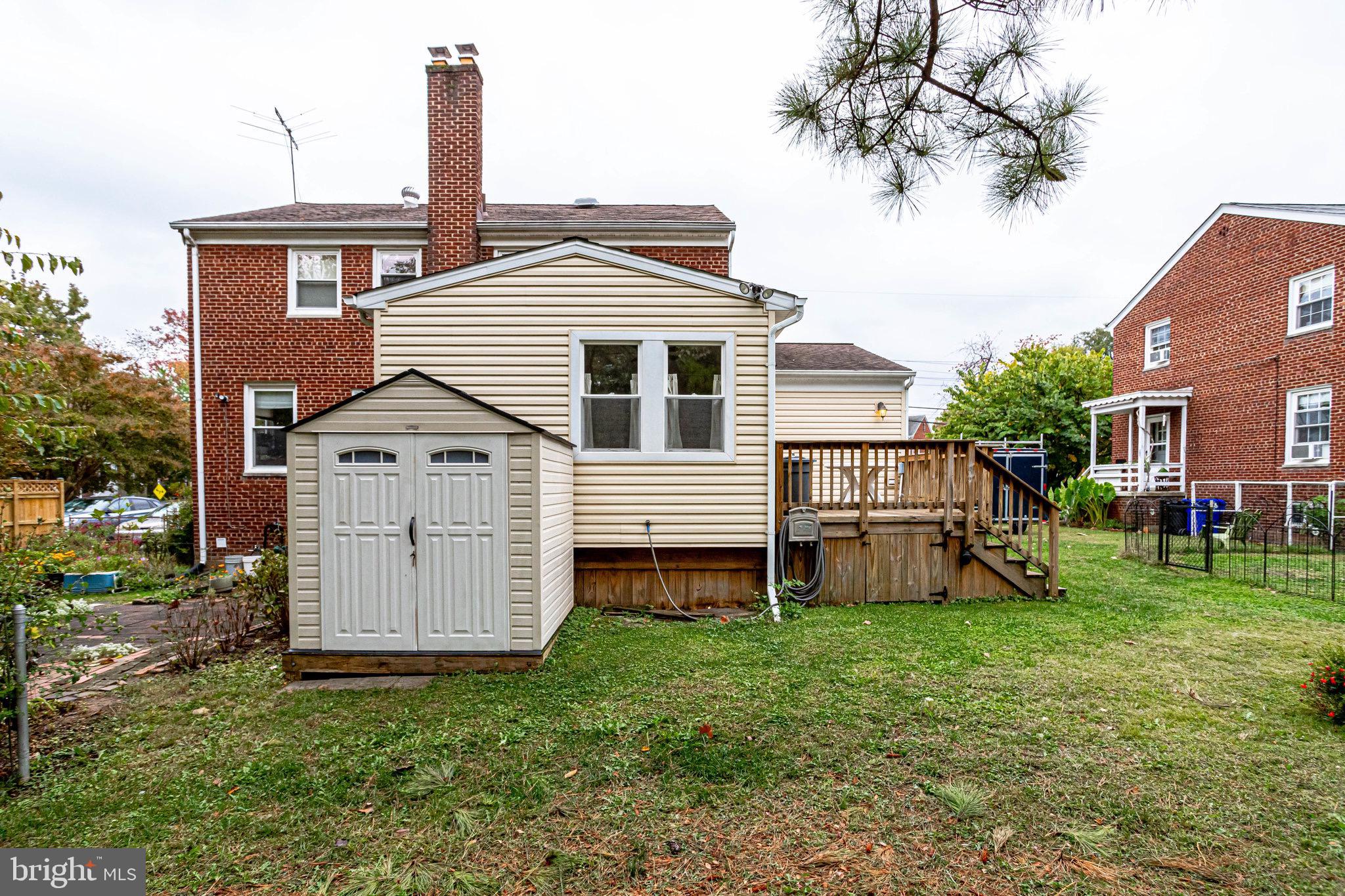 LONG BRANCH - Residential