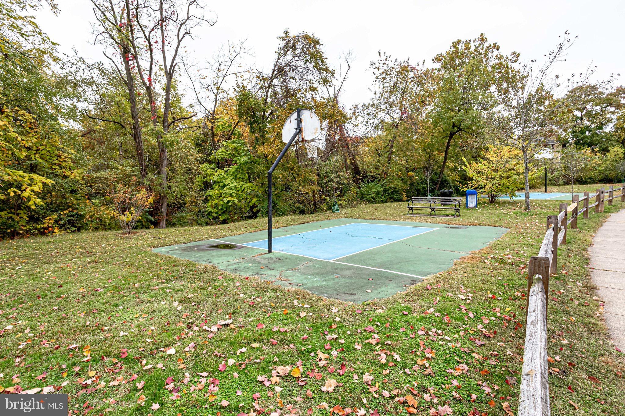 LONG BRANCH - Residential