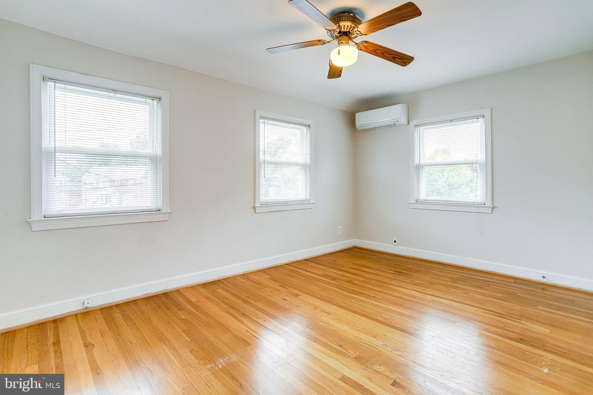 LONG BRANCH - Residential