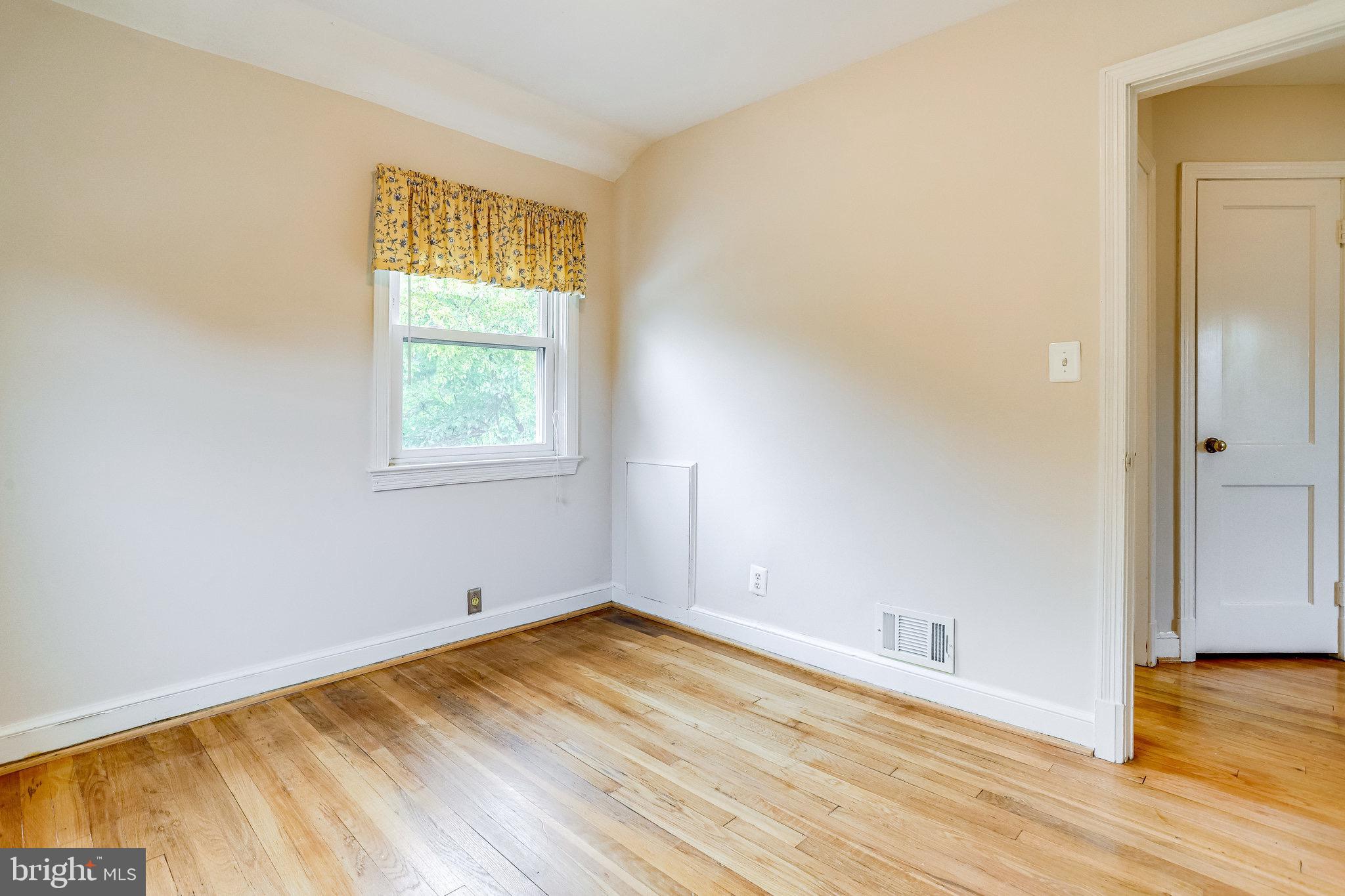 LONG BRANCH - Residential