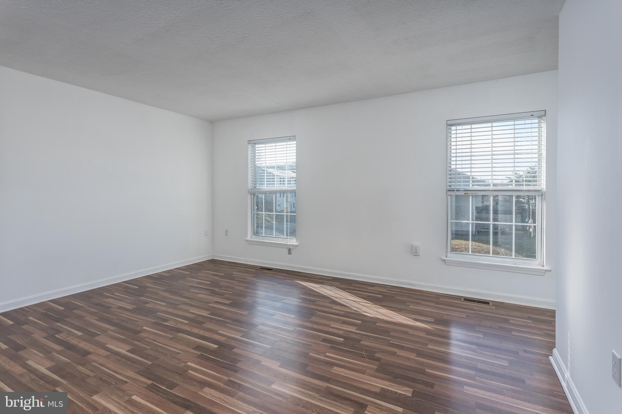 HEDGESVILLE HILLS - Residential