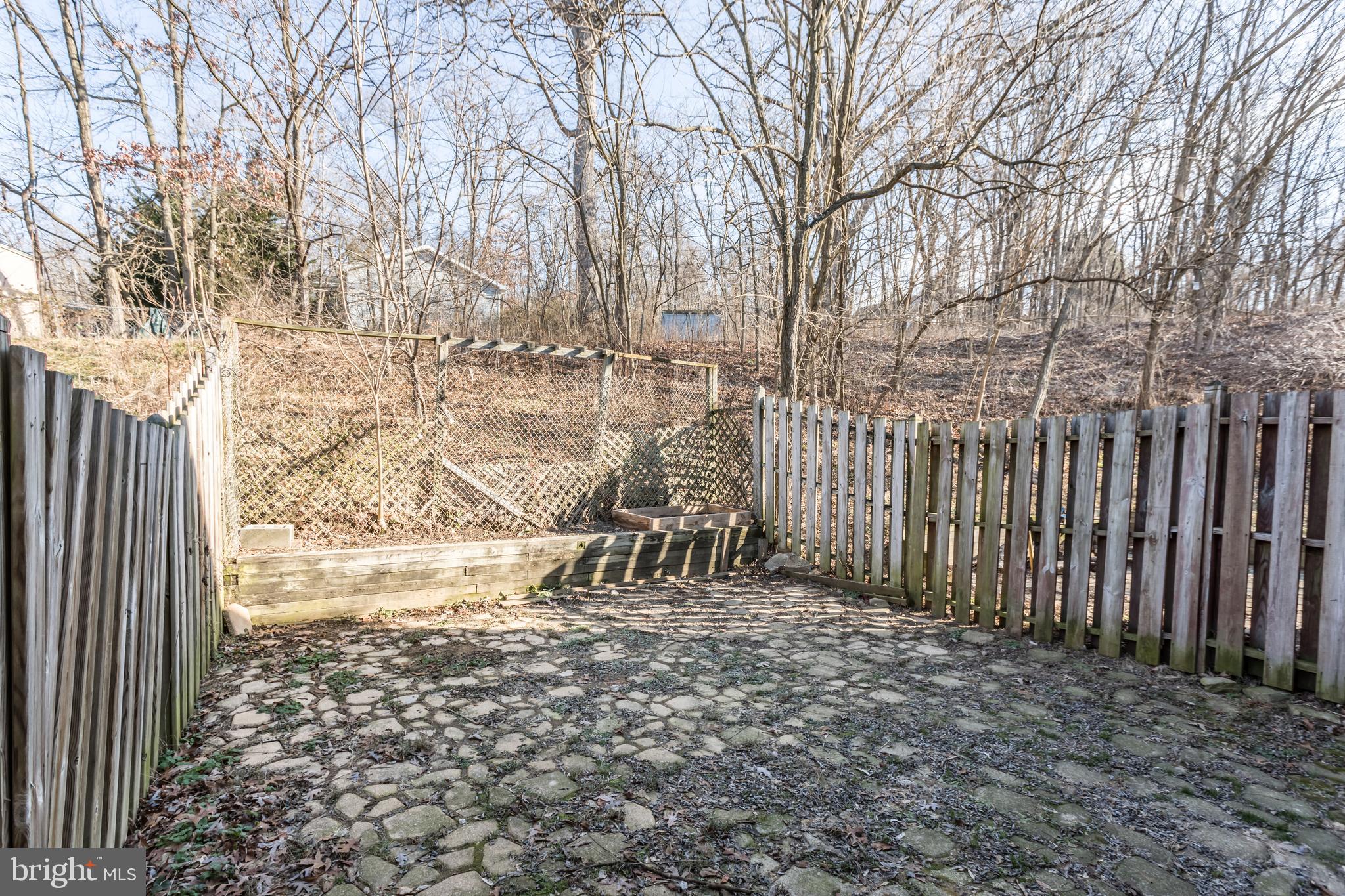 HEDGESVILLE HILLS - Residential