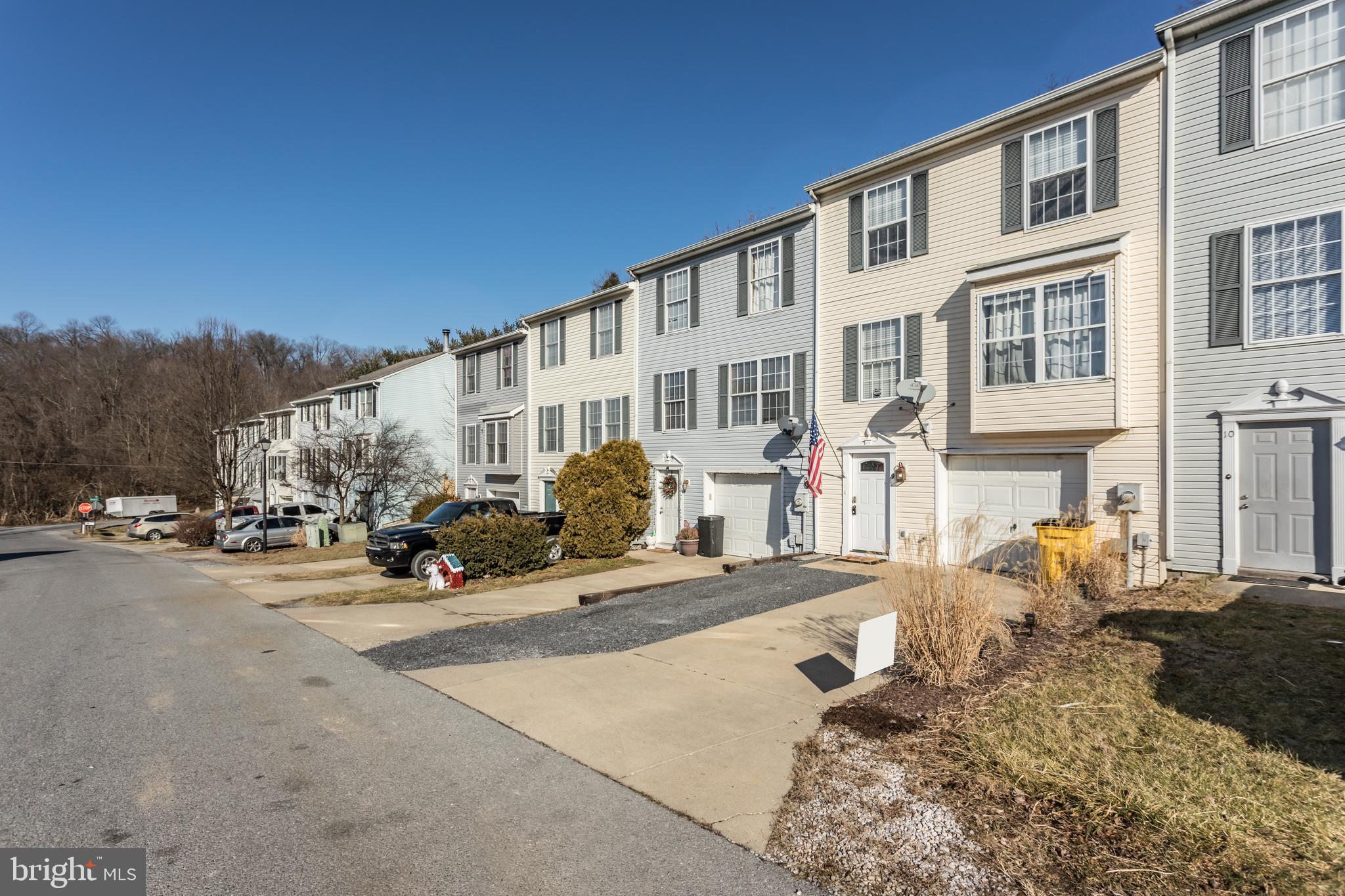 HEDGESVILLE HILLS - Residential