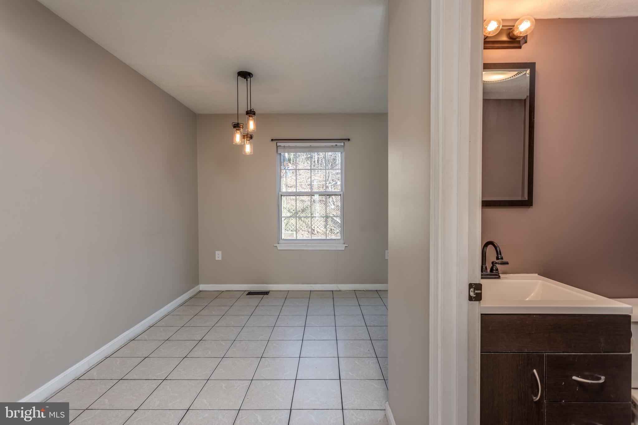 HEDGESVILLE HILLS - Residential