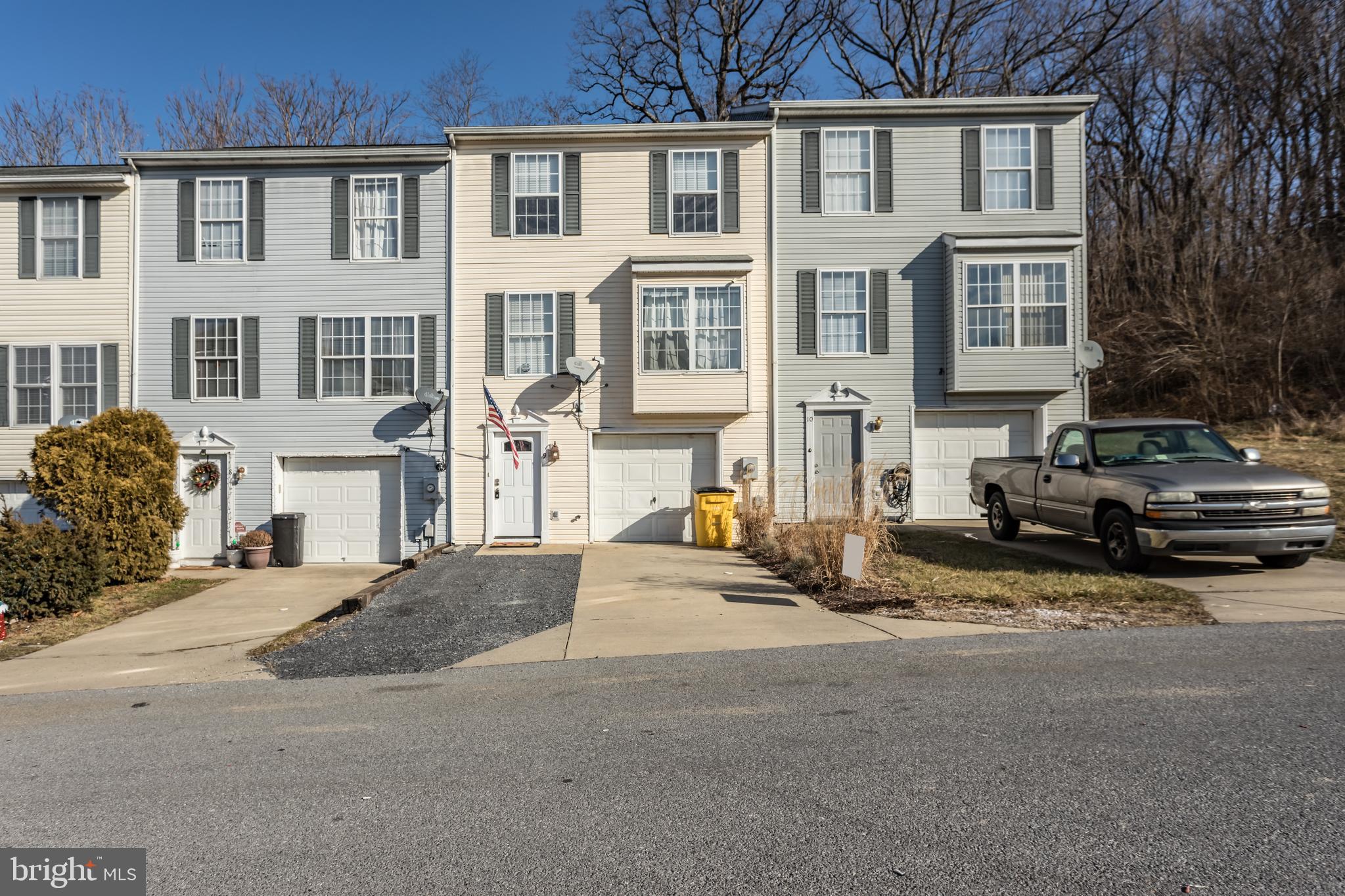 HEDGESVILLE HILLS - Residential