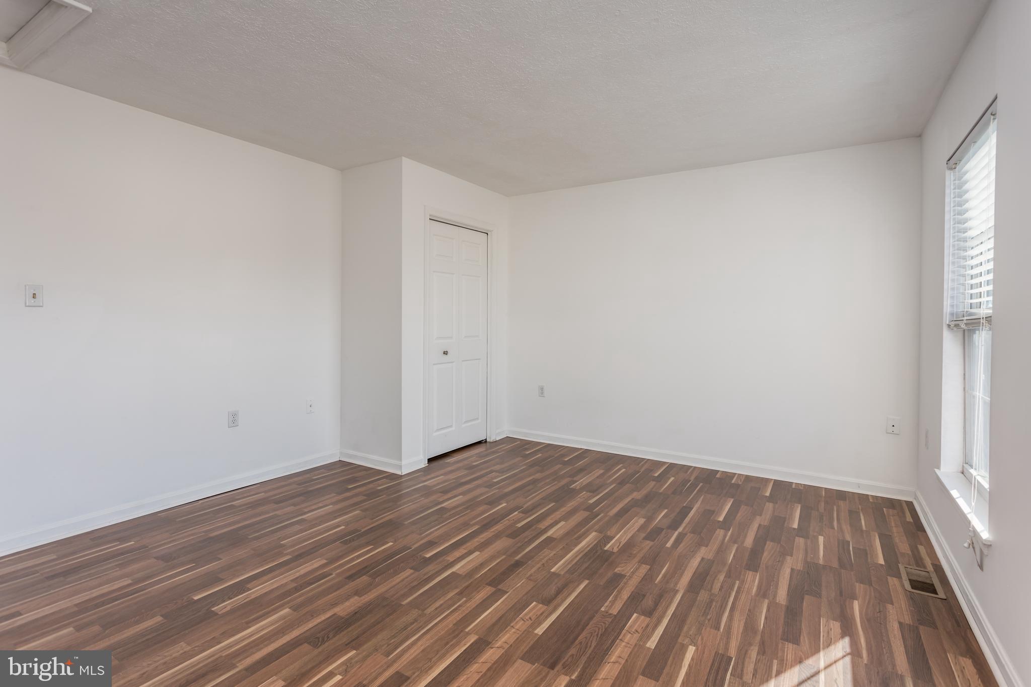 HEDGESVILLE HILLS - Residential