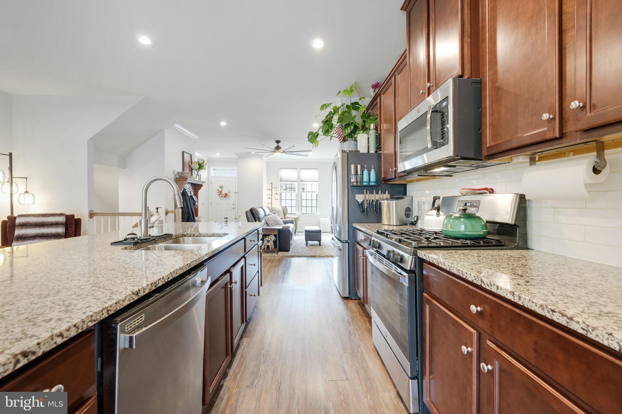 POTOMAC SHORES - Residential