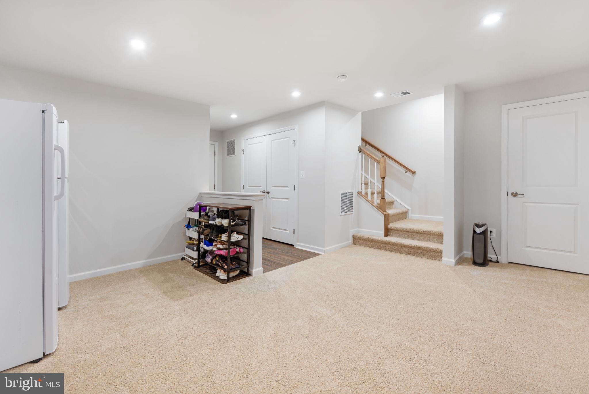 POTOMAC SHORES - Residential