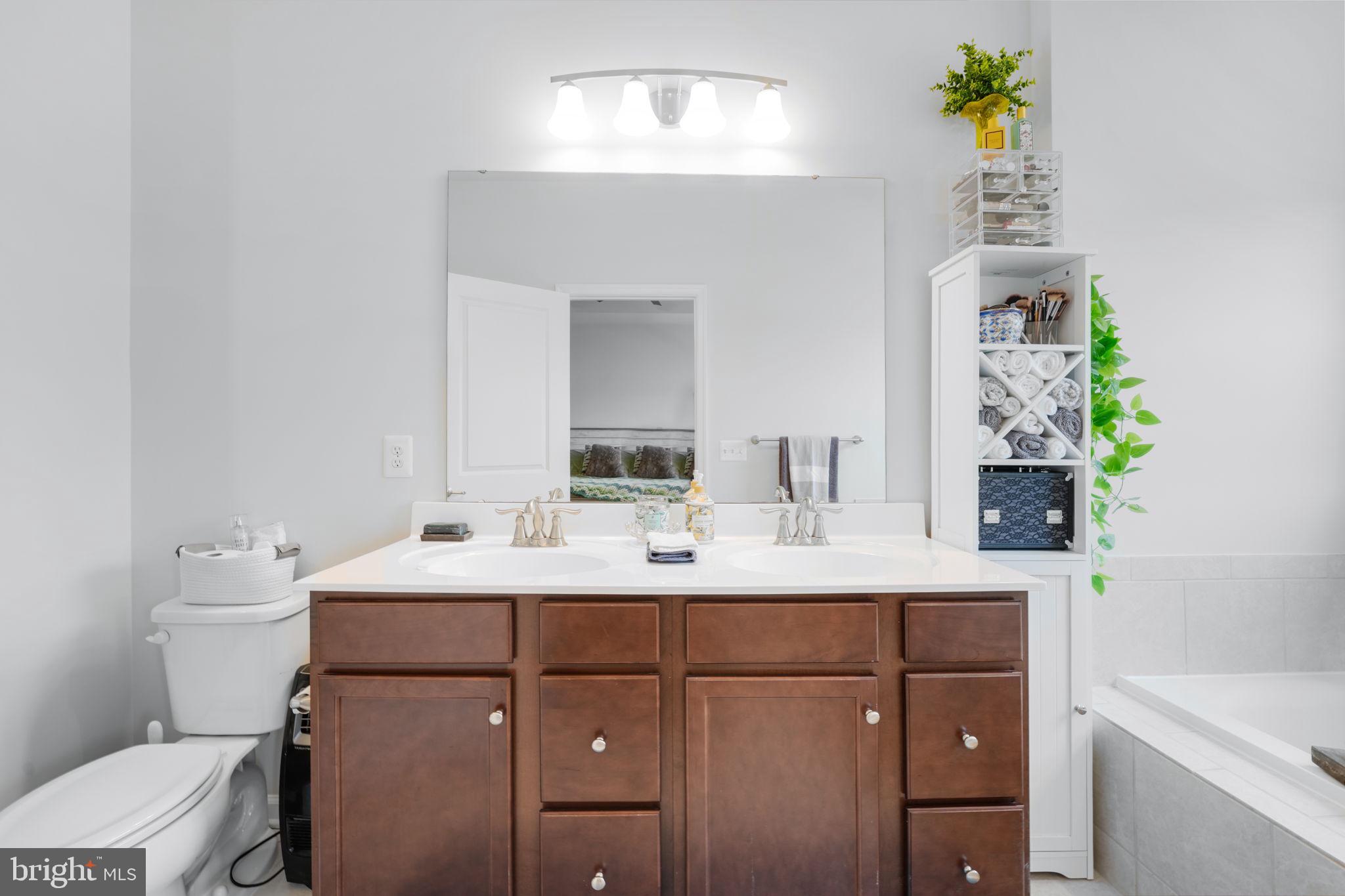 POTOMAC SHORES - Residential