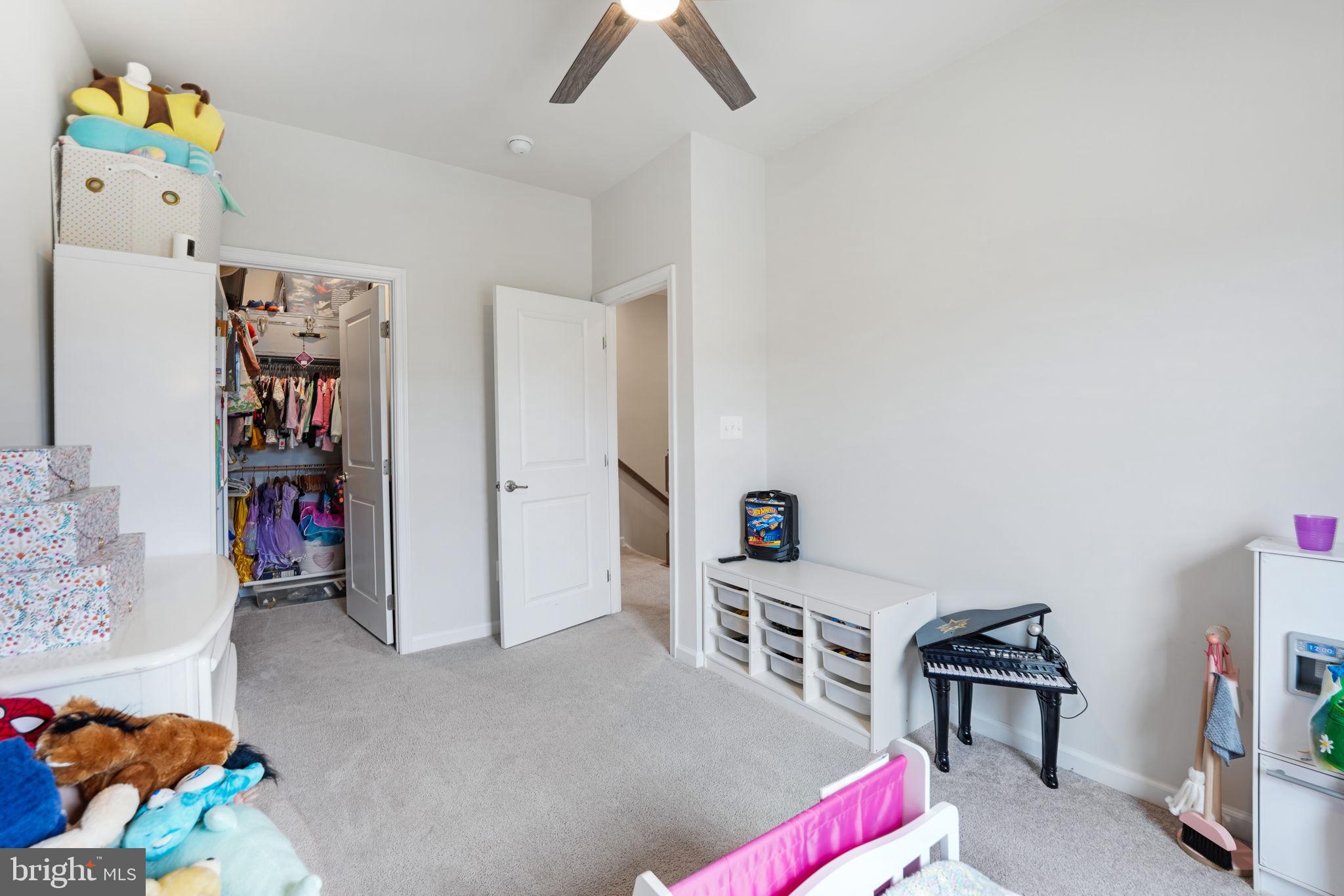 POTOMAC SHORES - Residential