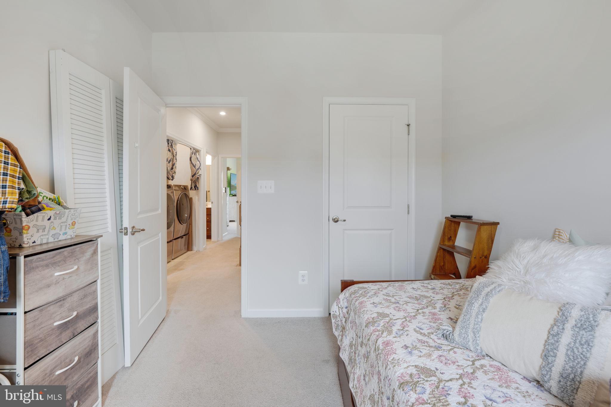 POTOMAC SHORES - Residential