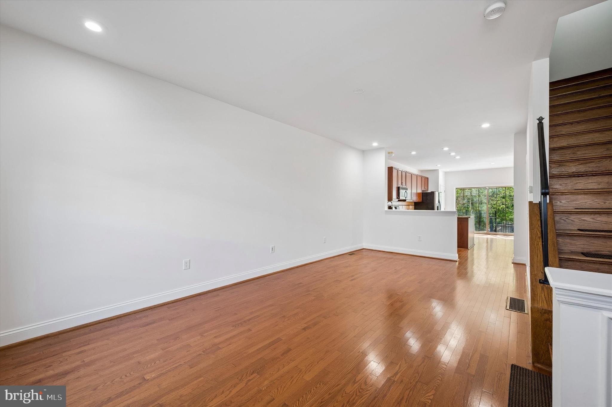 PORT RICHMOND - Residential