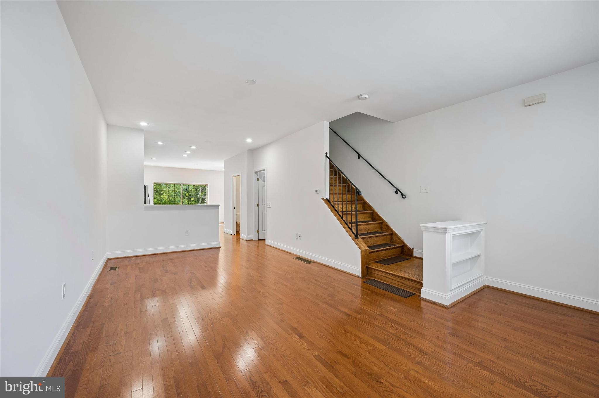 PORT RICHMOND - Residential