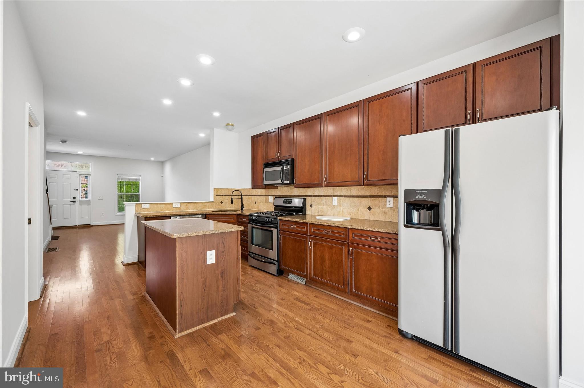 PORT RICHMOND - Residential