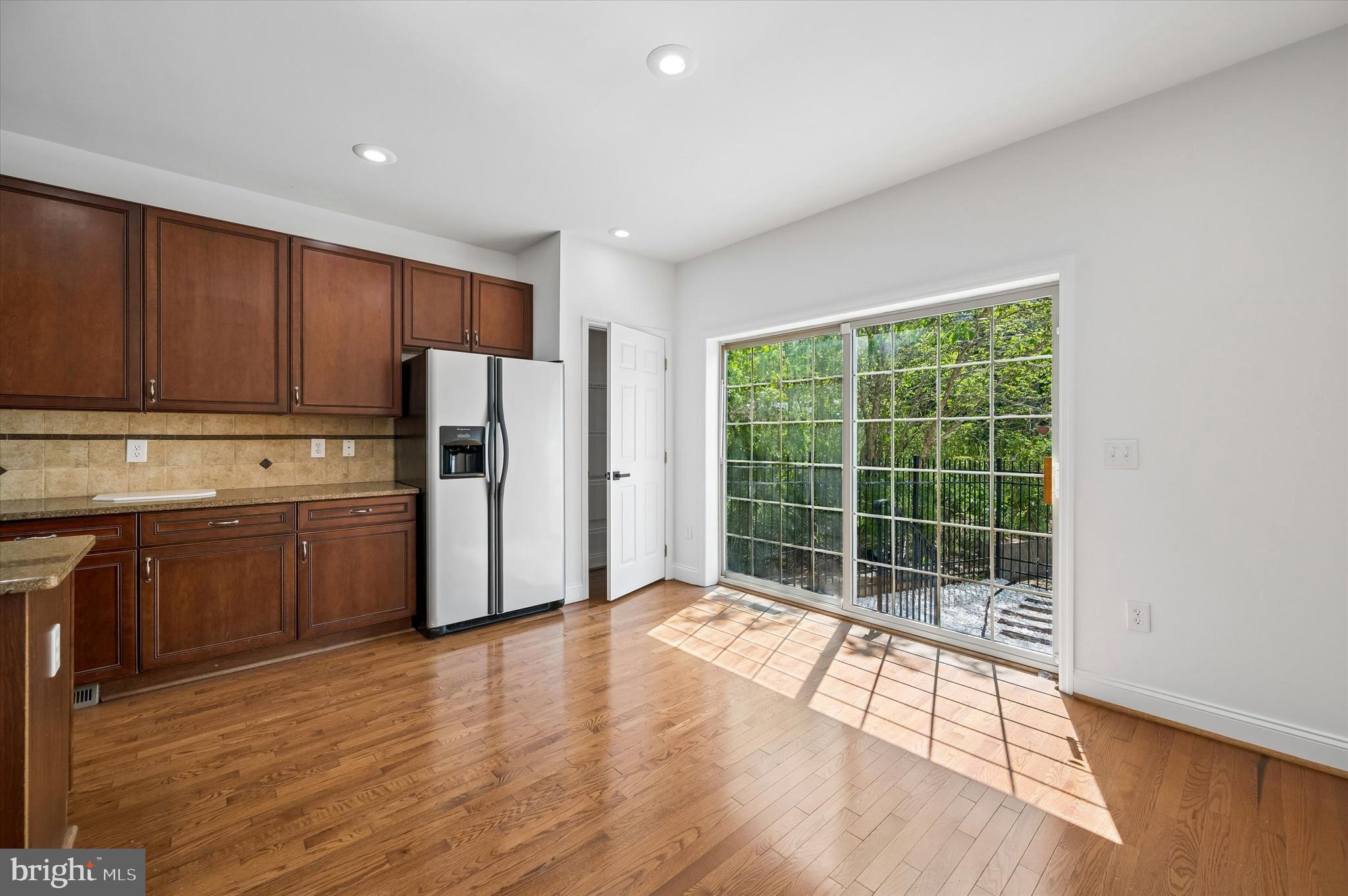 PORT RICHMOND - Residential