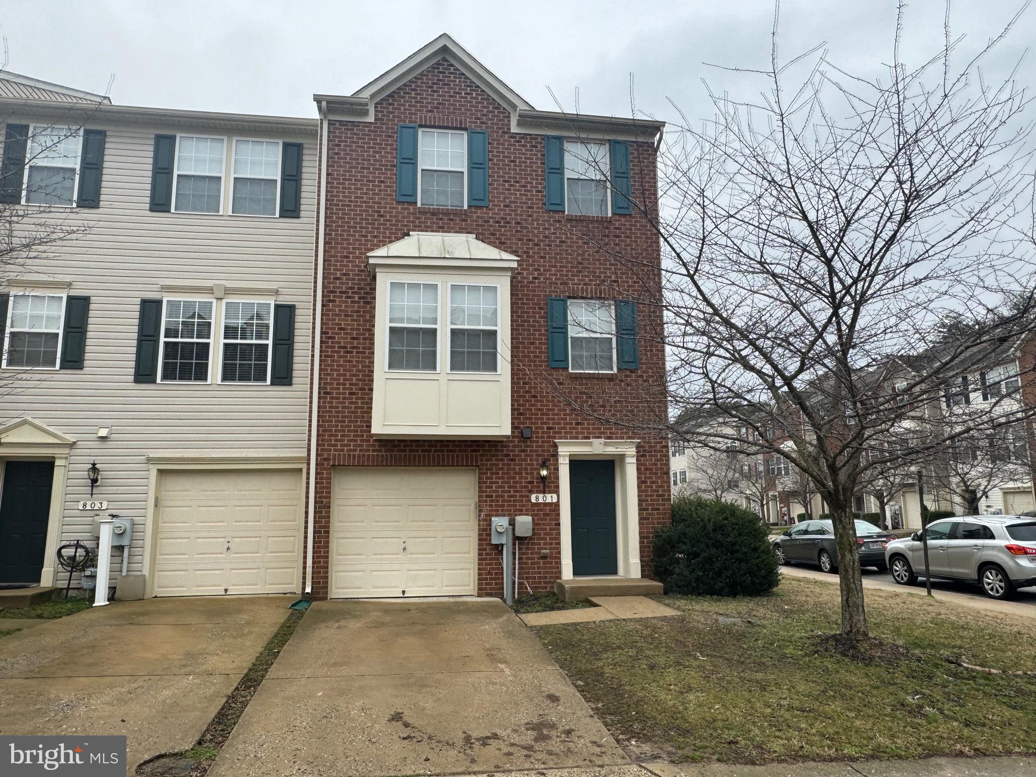 TANYARD SPRINGS - Residential Lease