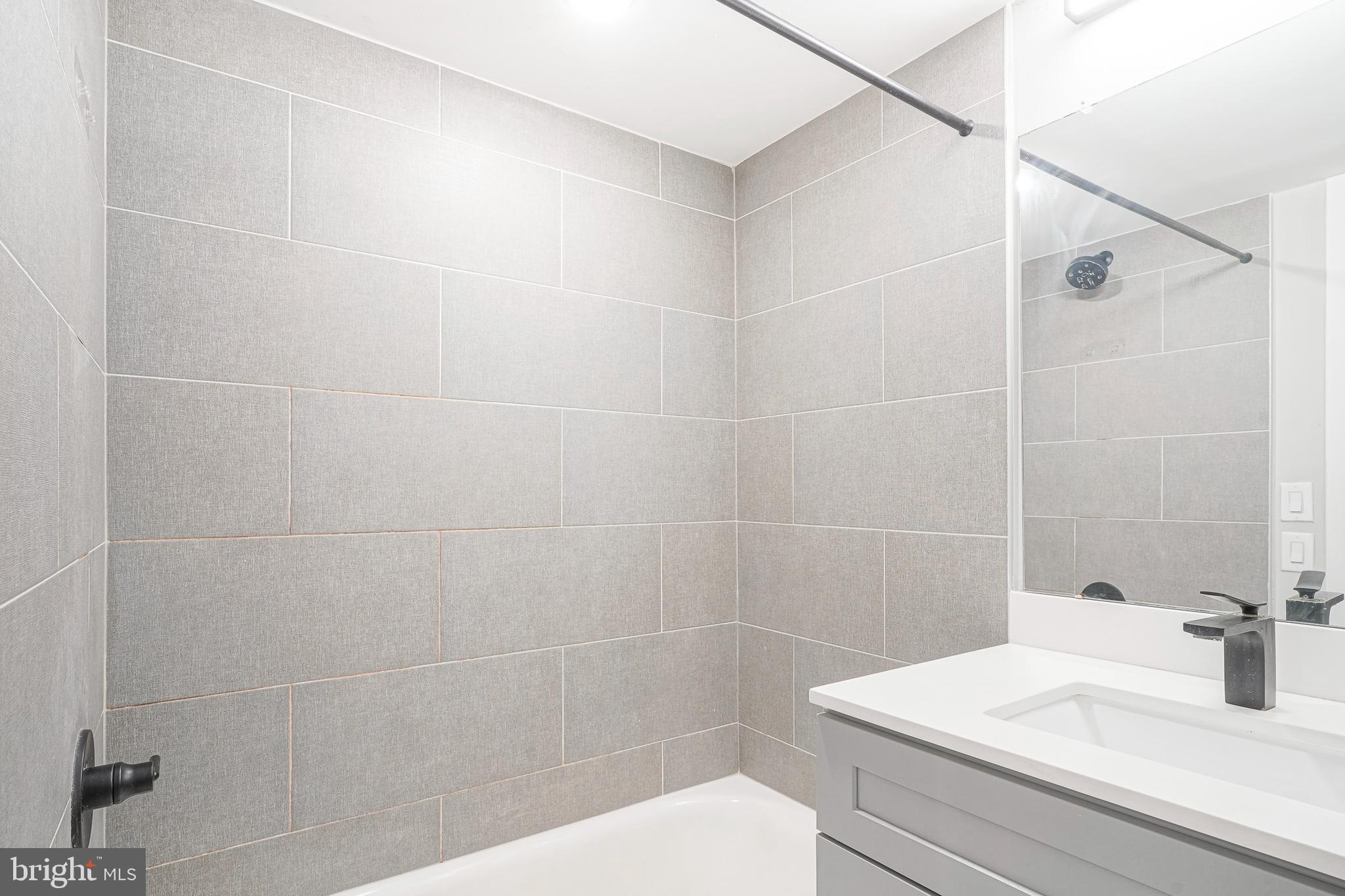 FRANCISVILLE - Residential Lease