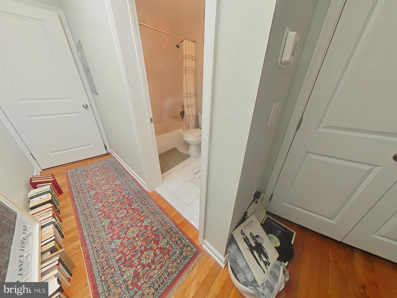 SOCIETY HILL - Commercial Sale