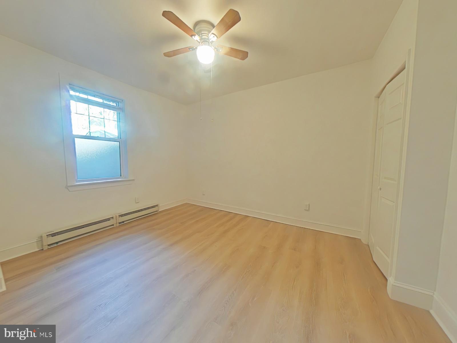 SOCIETY HILL - Commercial Sale