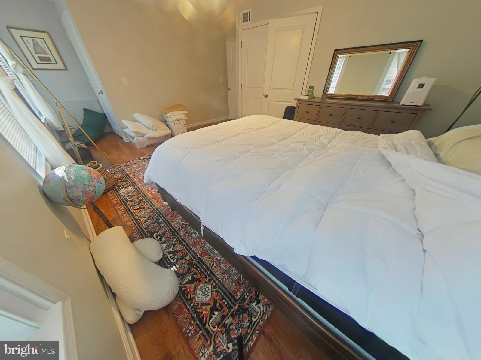 SOCIETY HILL - Commercial Sale