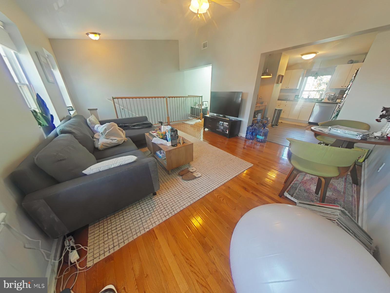 SOCIETY HILL - Commercial Sale