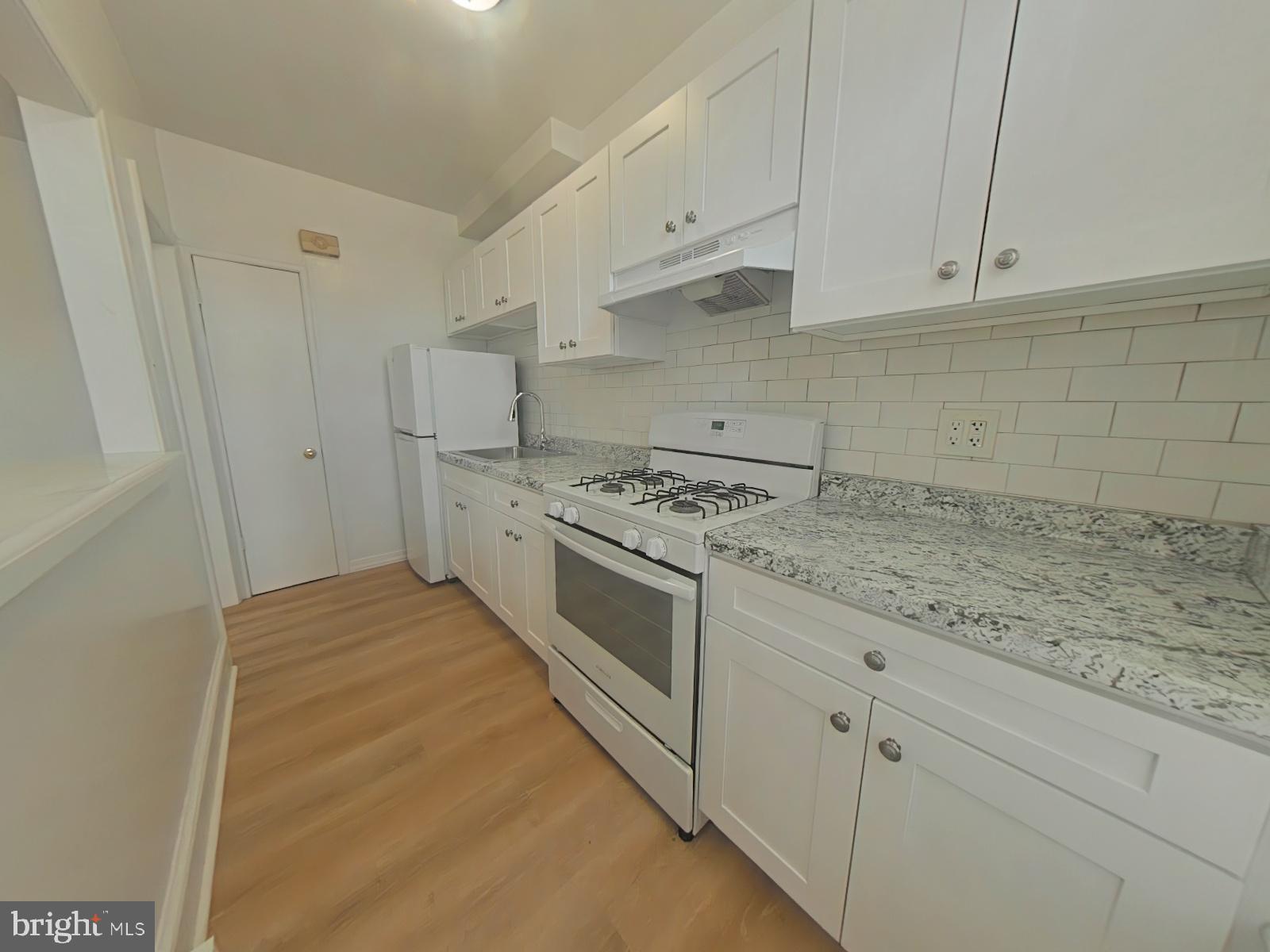 SOCIETY HILL - Commercial Sale