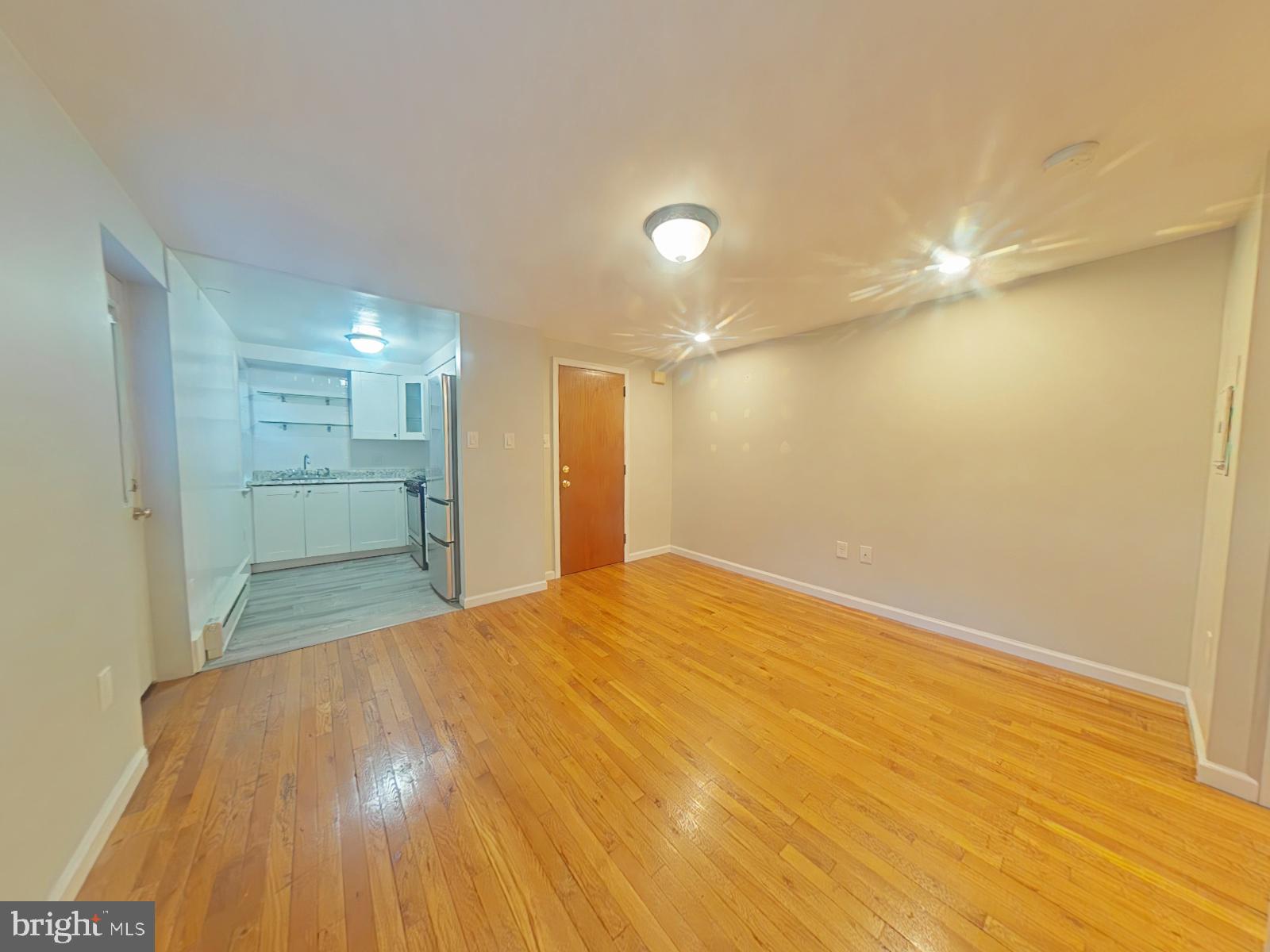 SOCIETY HILL - Commercial Sale