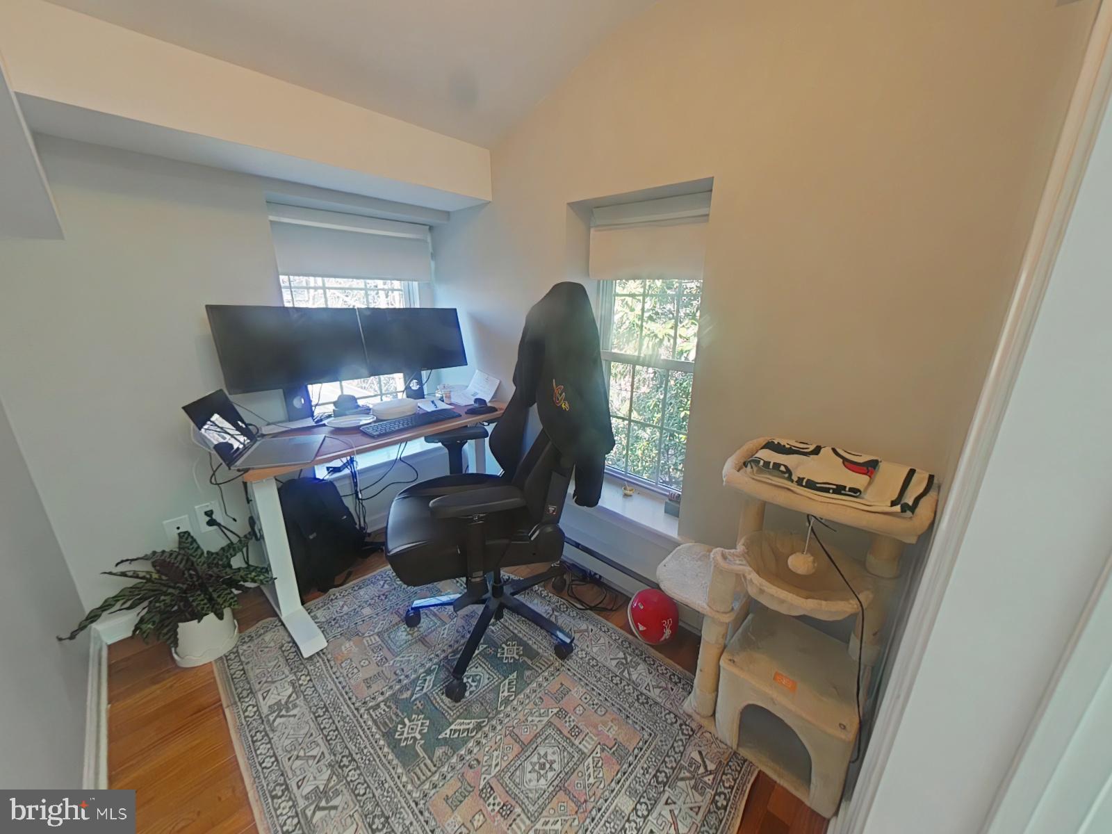 SOCIETY HILL - Commercial Sale