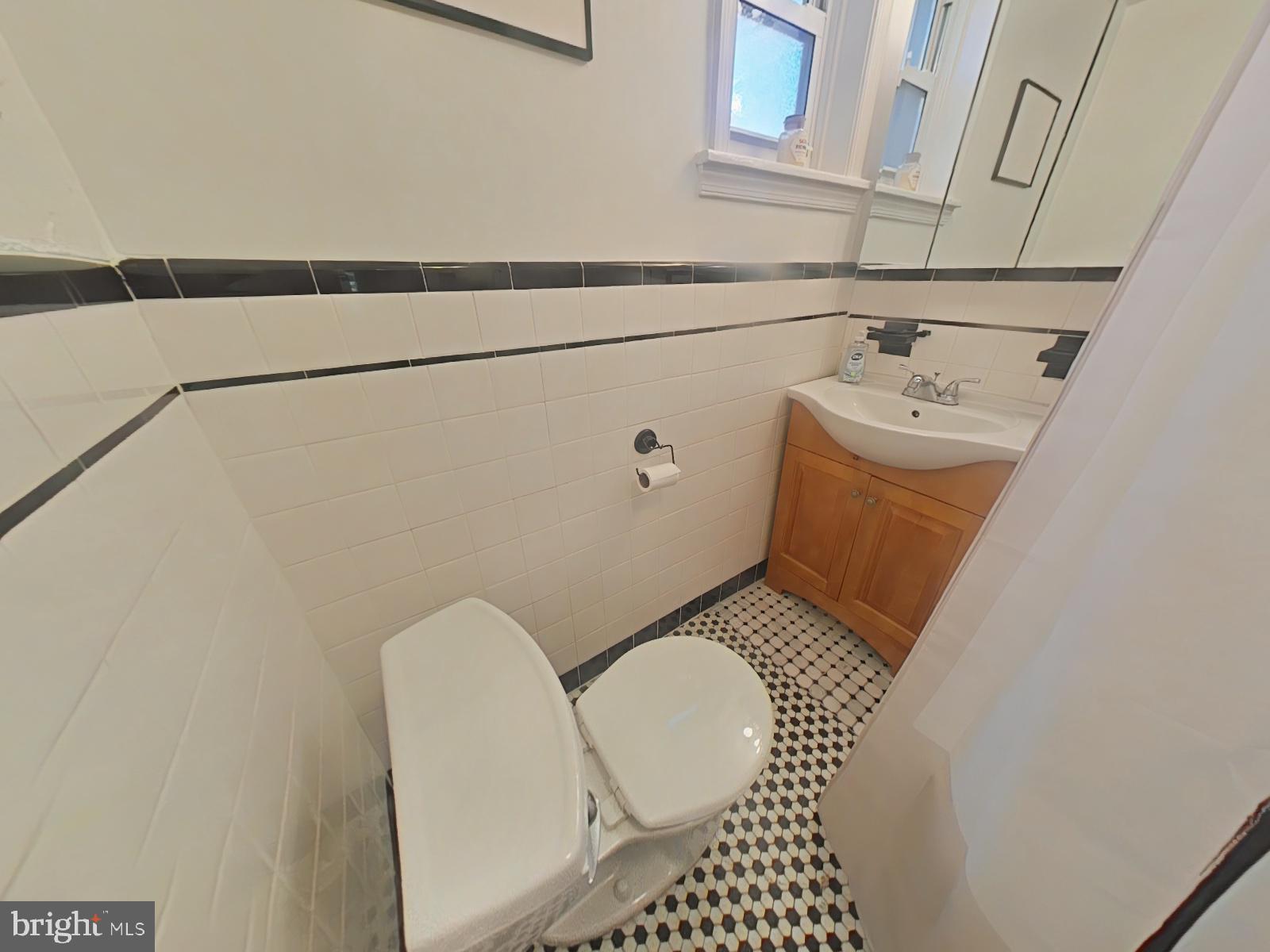 SOCIETY HILL - Commercial Sale