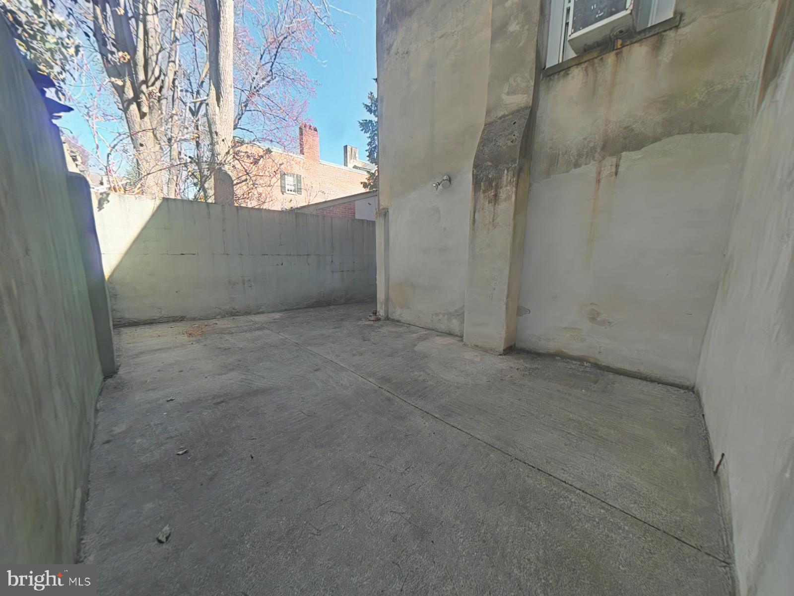 SOCIETY HILL - Commercial Sale
