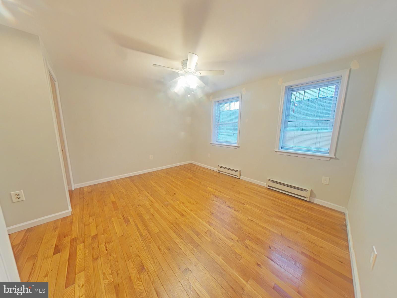SOCIETY HILL - Commercial Sale