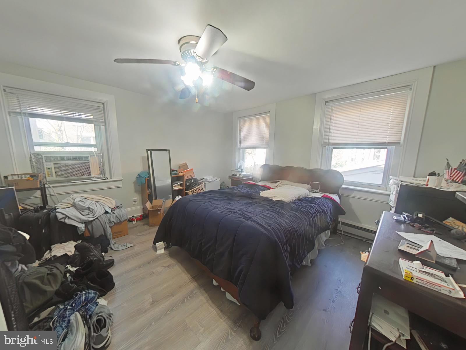SOCIETY HILL - Commercial Sale