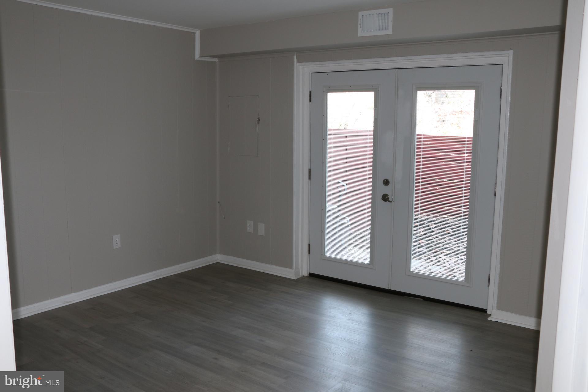 GREENWICH HILL - Residential