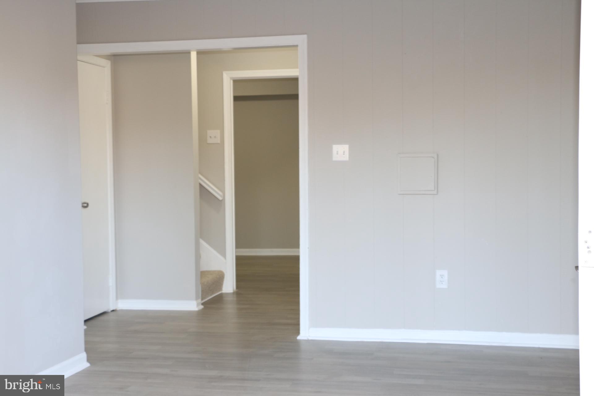 GREENWICH HILL - Residential