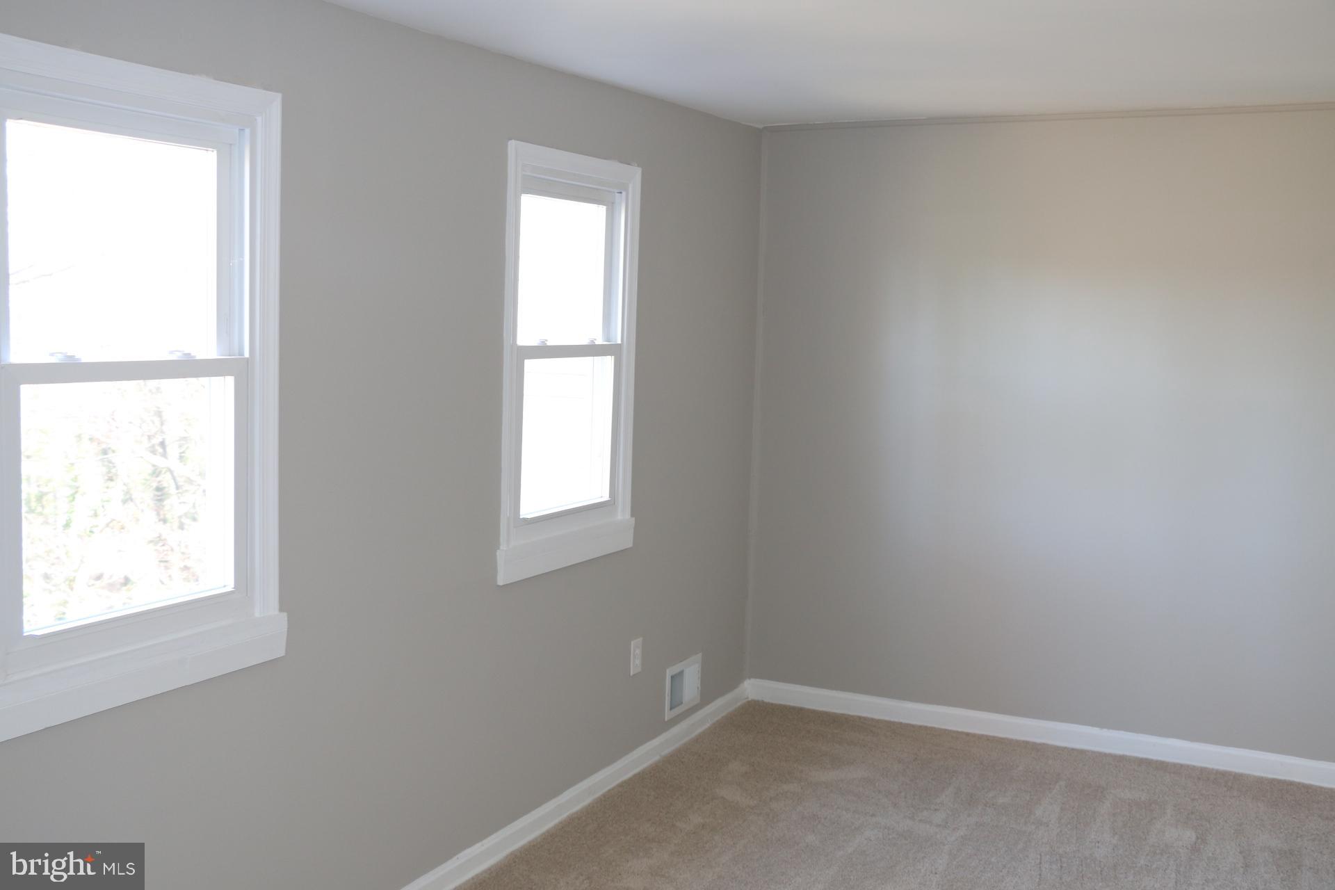 GREENWICH HILL - Residential