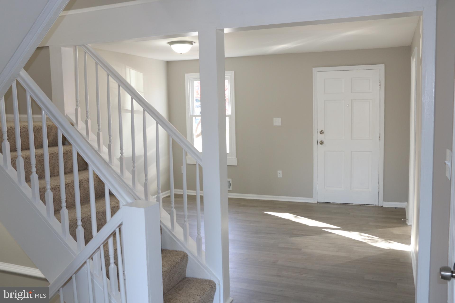 GREENWICH HILL - Residential