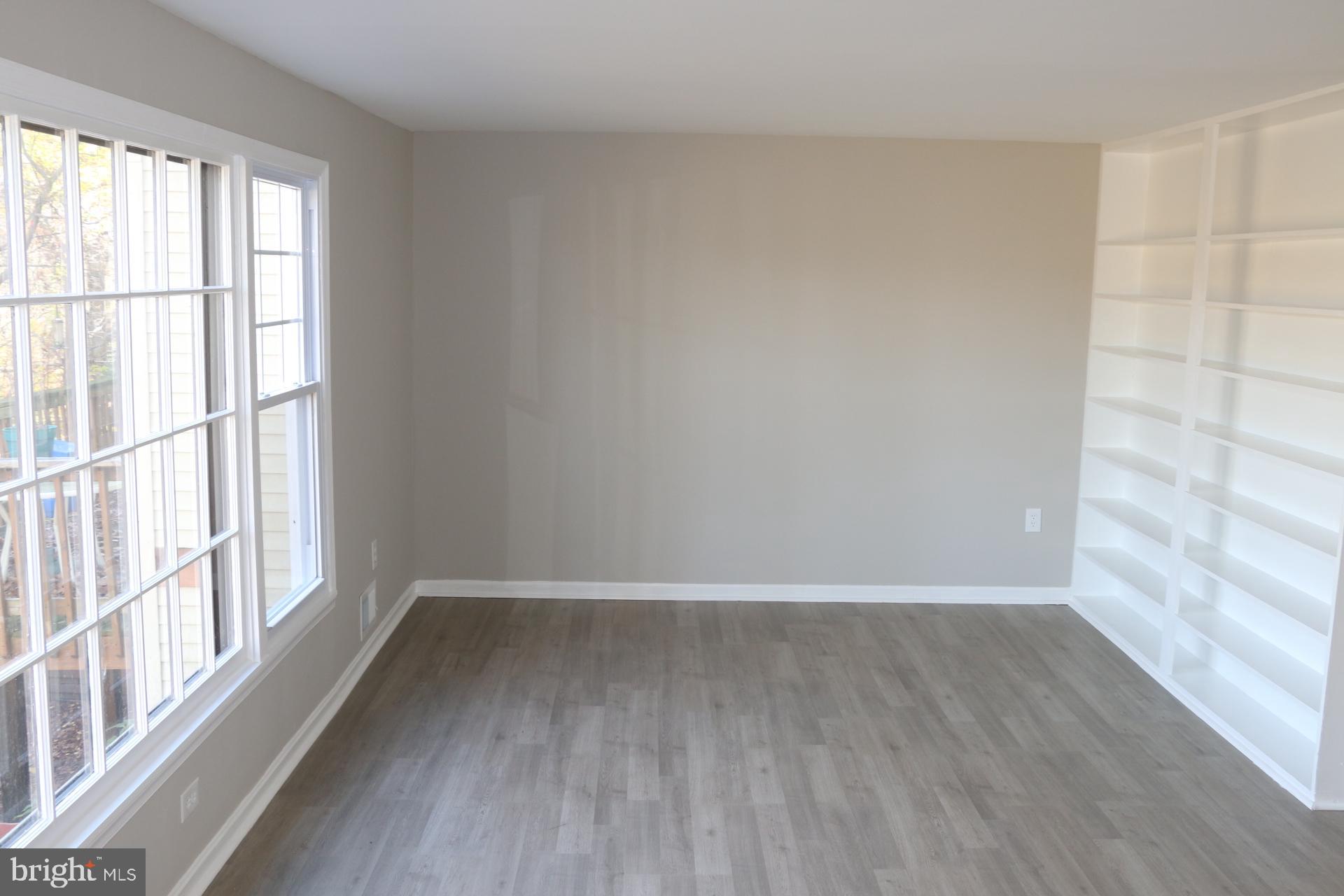 GREENWICH HILL - Residential