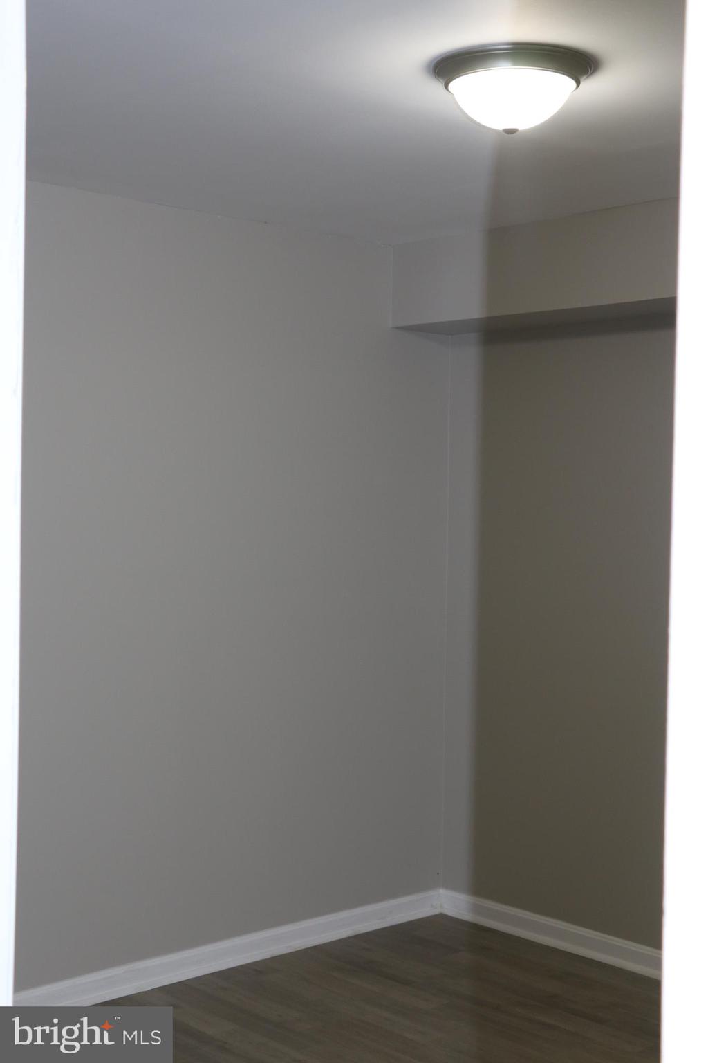 GREENWICH HILL - Residential